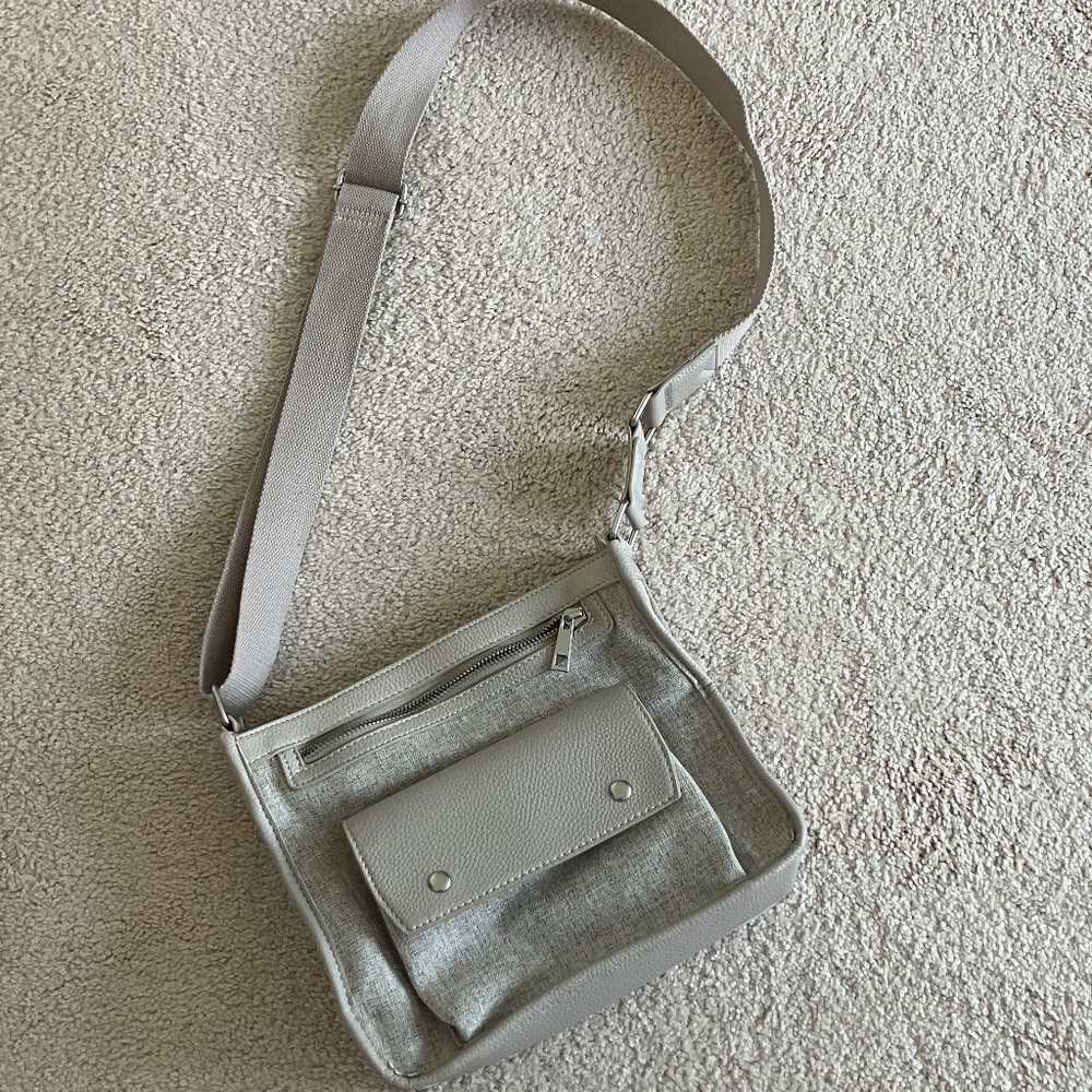 Beige/taupe linen crossbody Martha Stewart purse